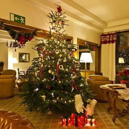Hotell Alpina & Savoy Crans-Montana