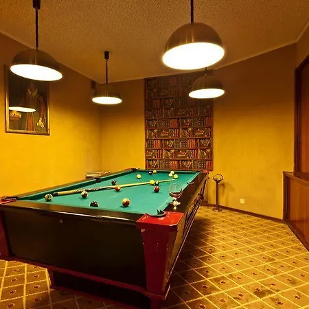 Hotell Alpina & Savoy
