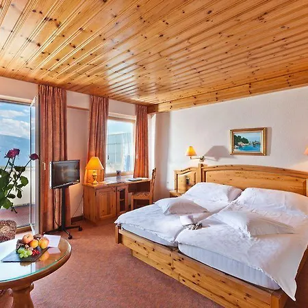 Hotell Alpina & Savoy 4*