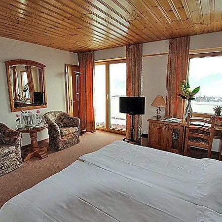 Hotell Alpina & Savoy Crans-Montana